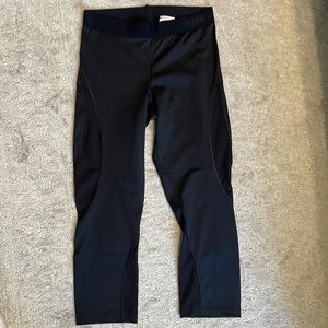 NIKE PRO CROP PERFORMANCE LEGGING